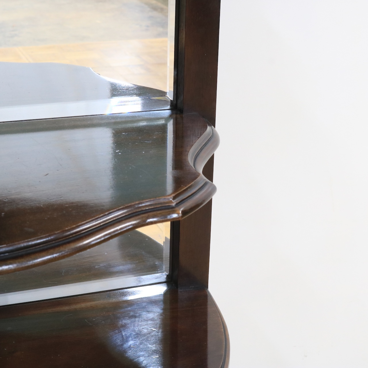 パーラーキャビネット