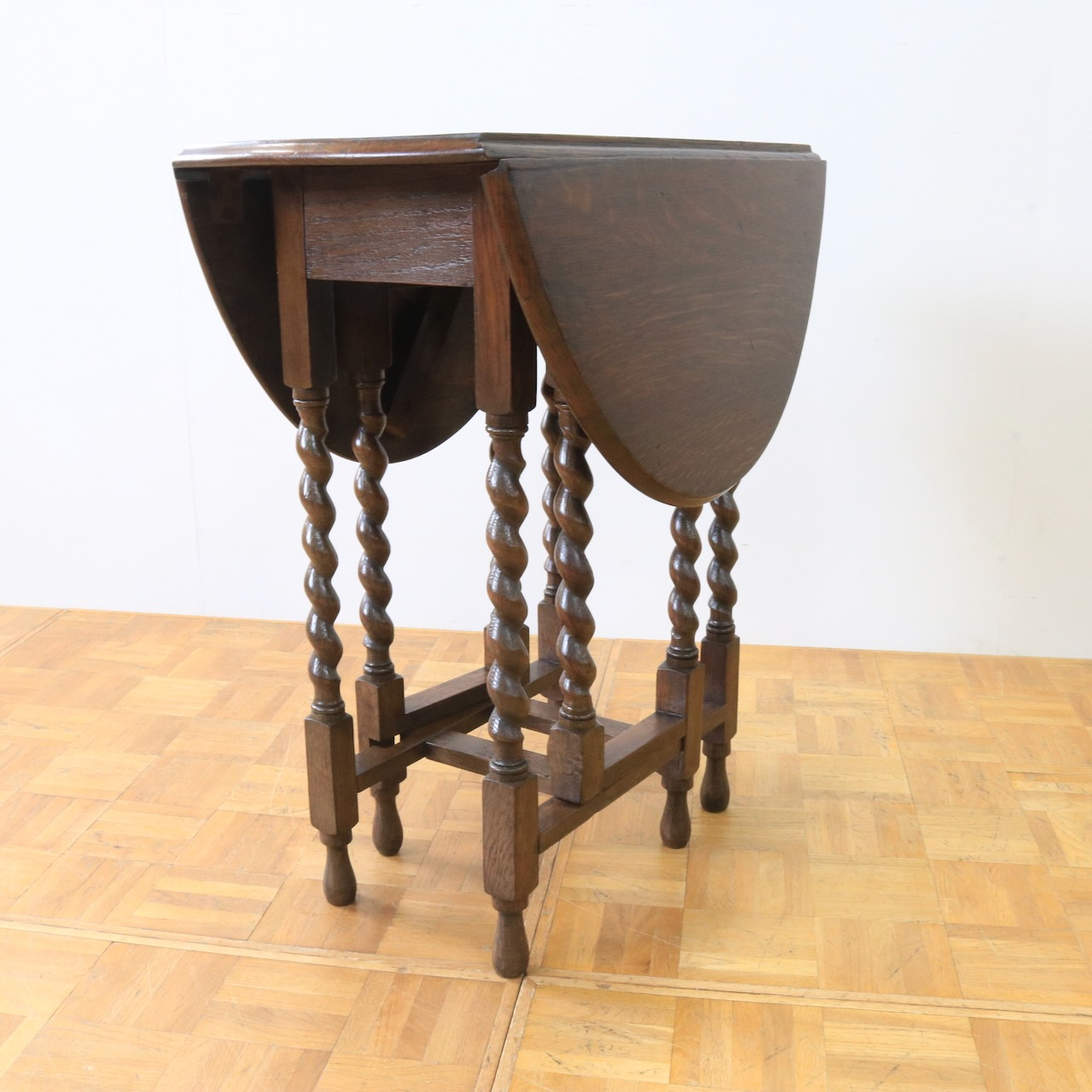 ゲートレッグテーブル