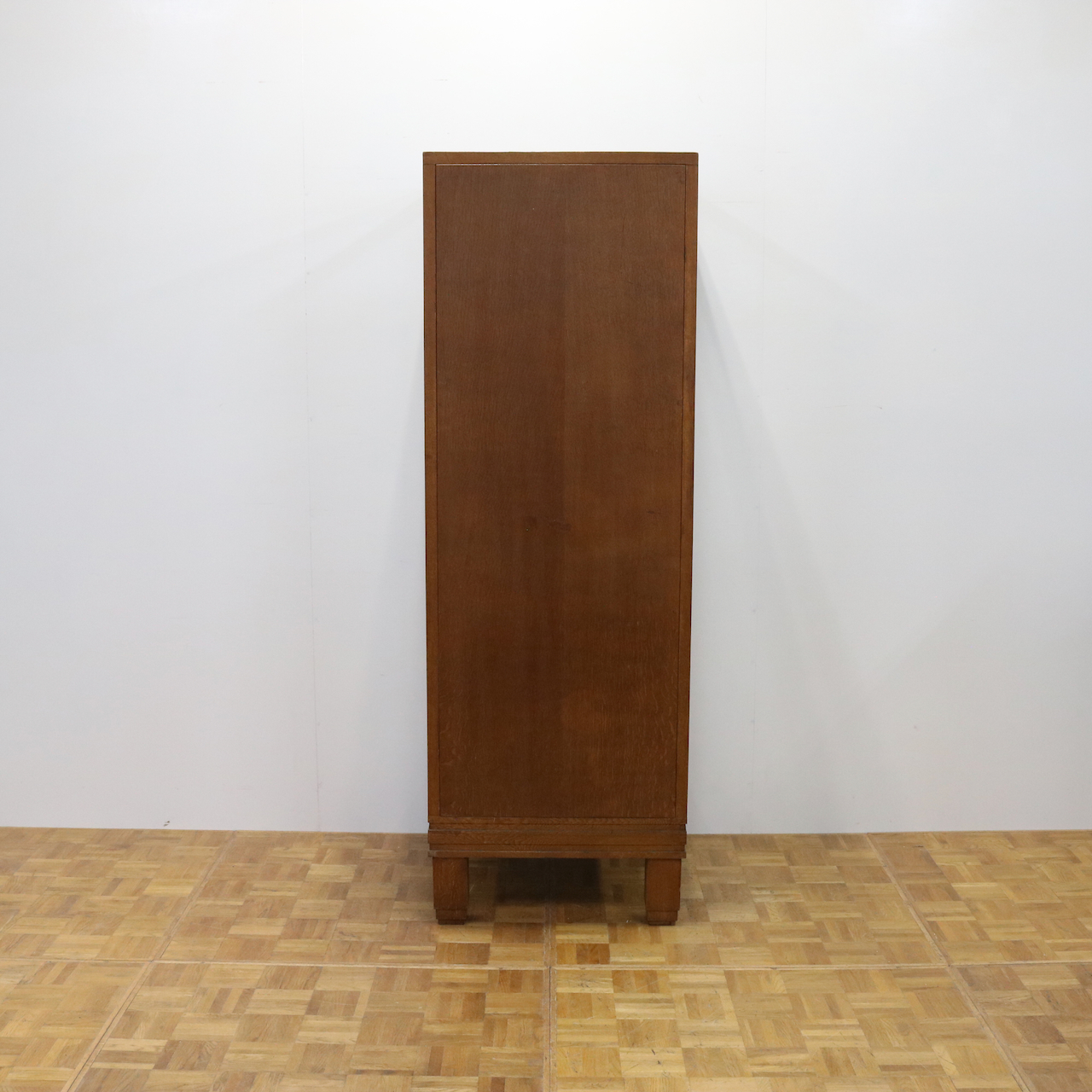 ショップキャビネット