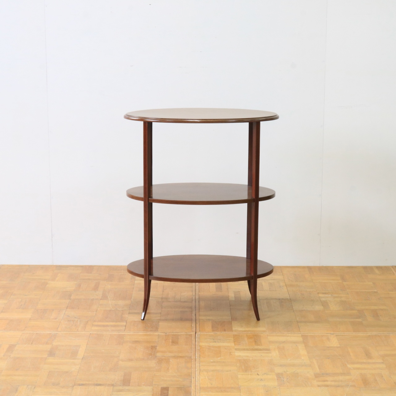 サイドテーブル