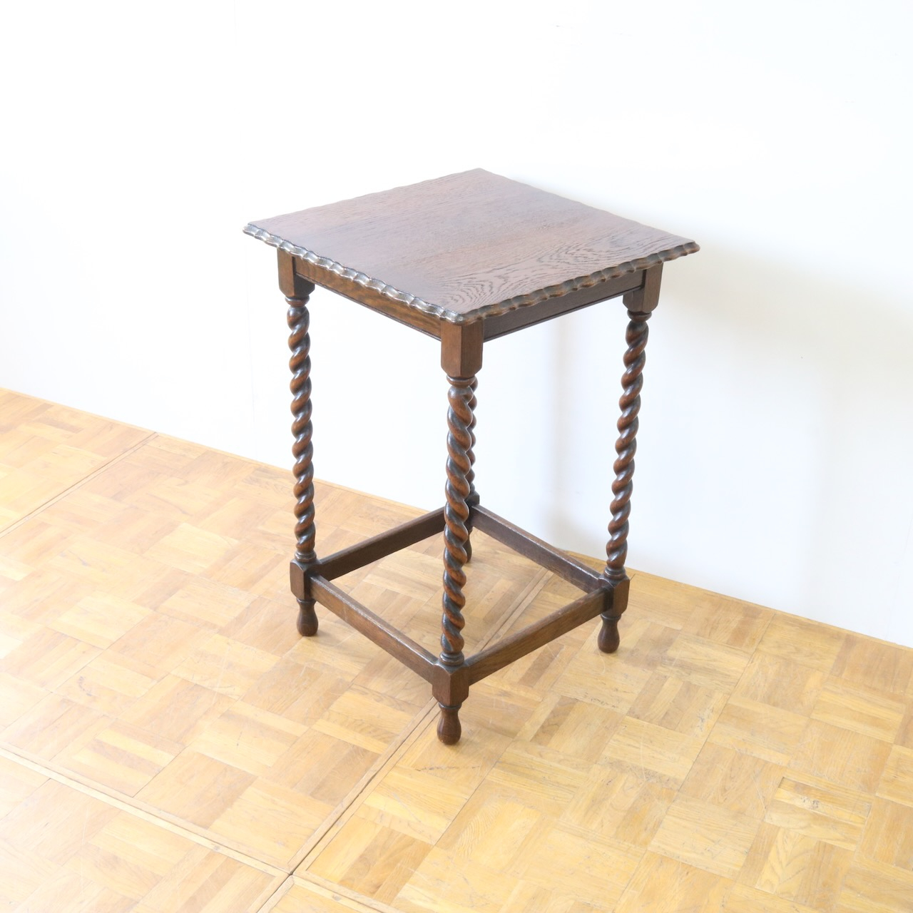 オケージョナルテーブル