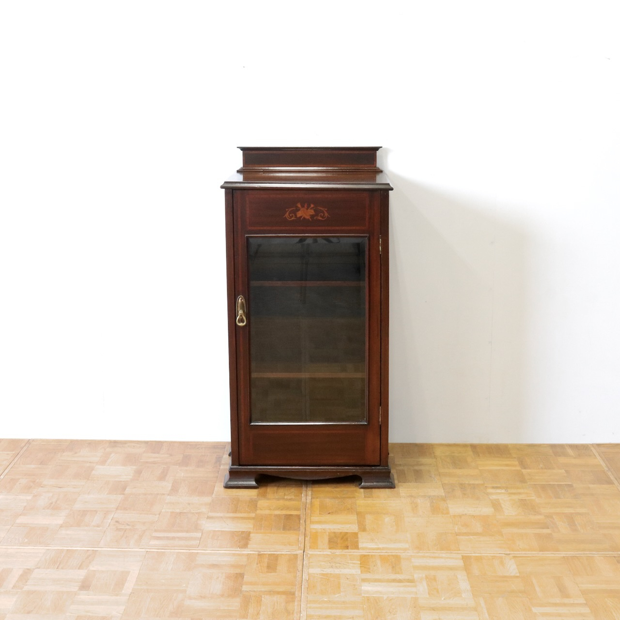 ミュージックキャビネット