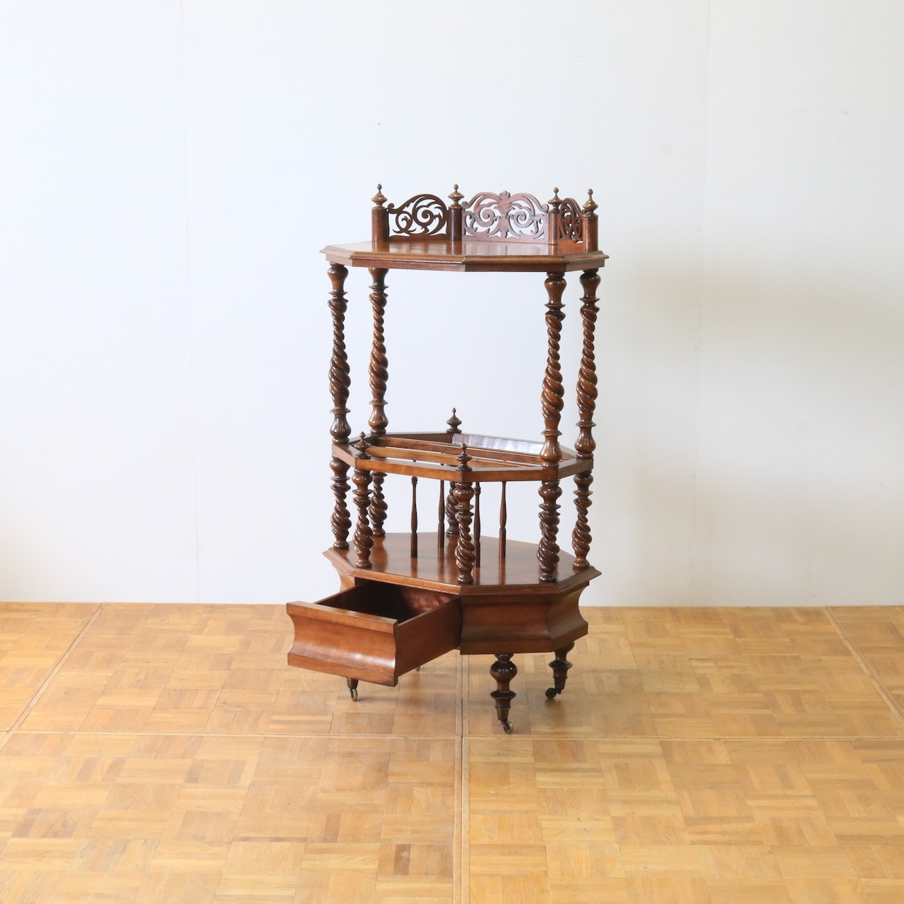 マガジンラック