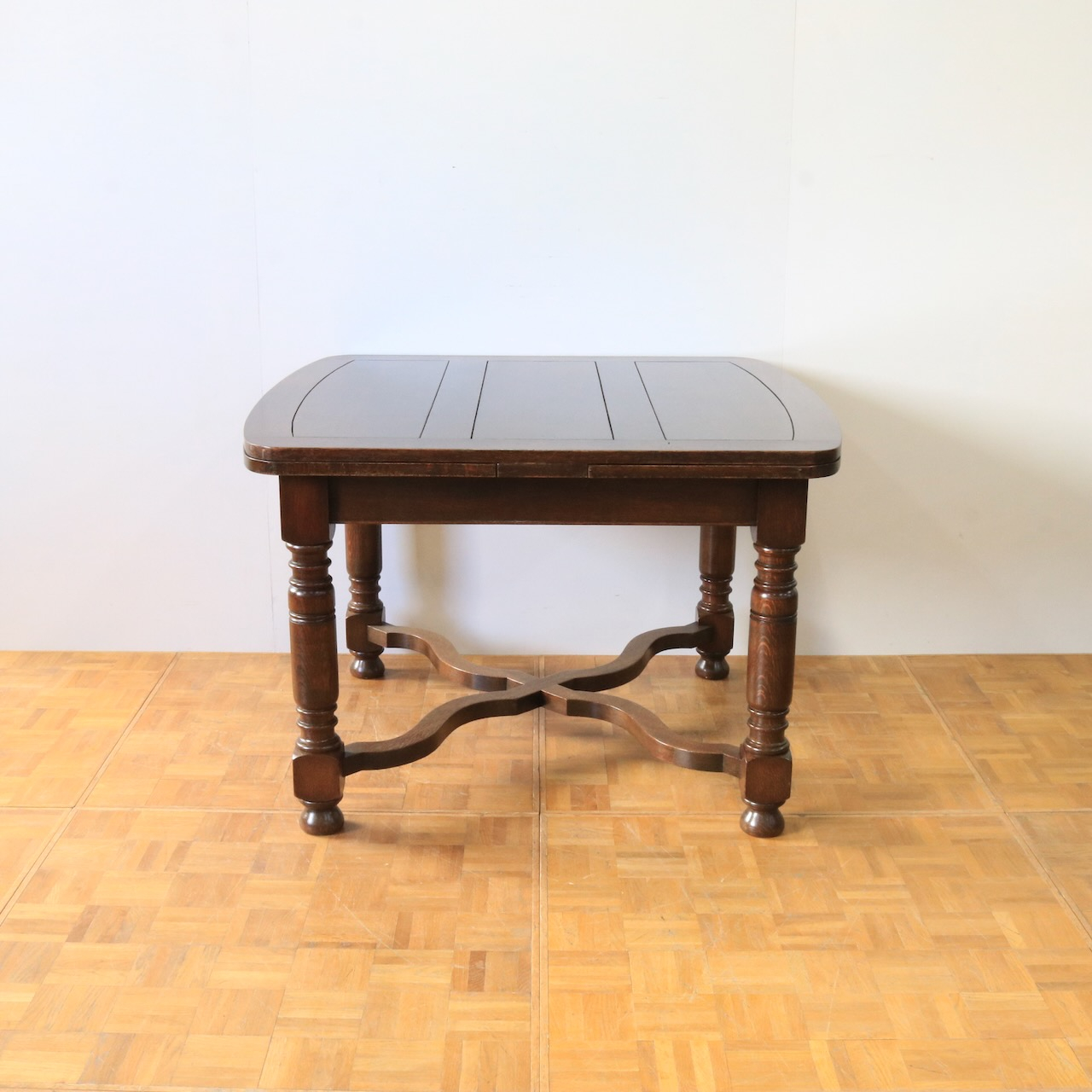 ドローリーフテーブル