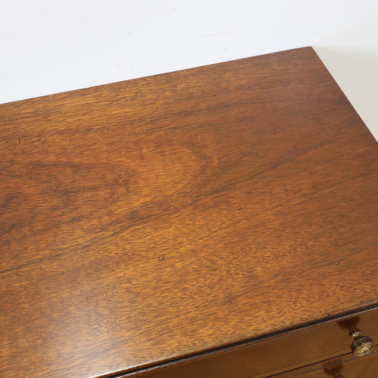 チェストオブドロワーズ