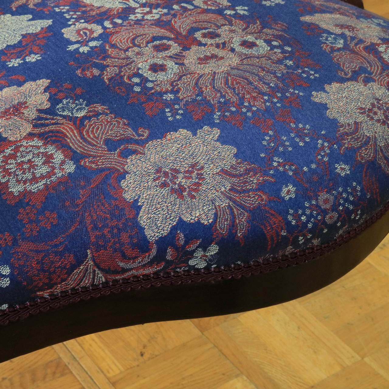 アームチェアー