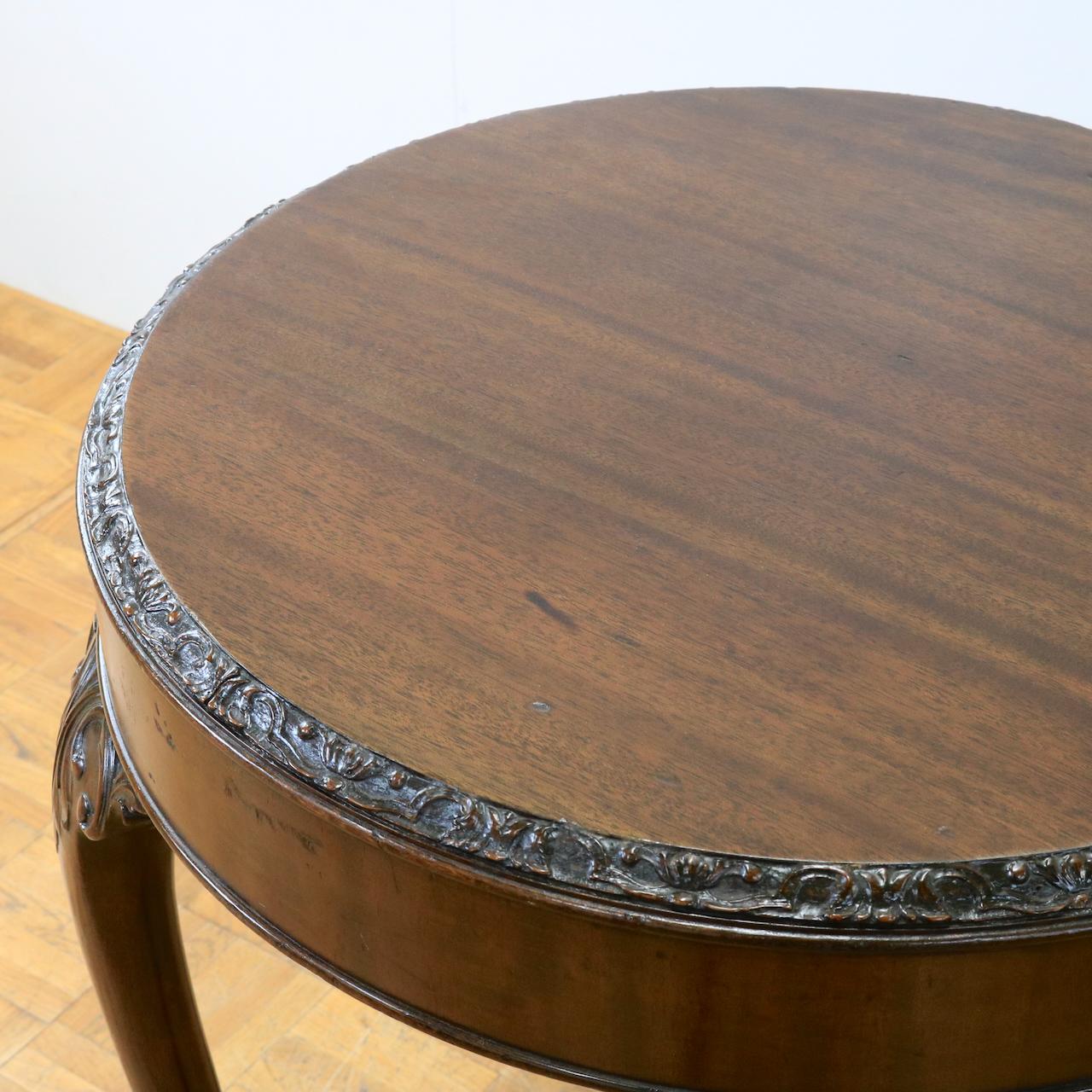 ティーテーブル