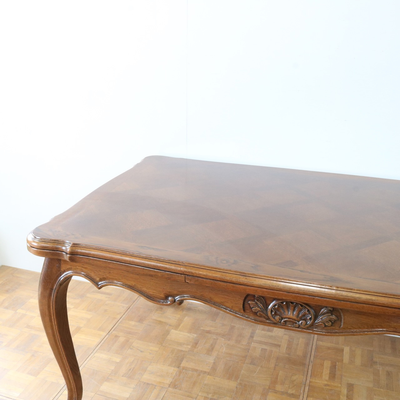 ドローリーフテーブル