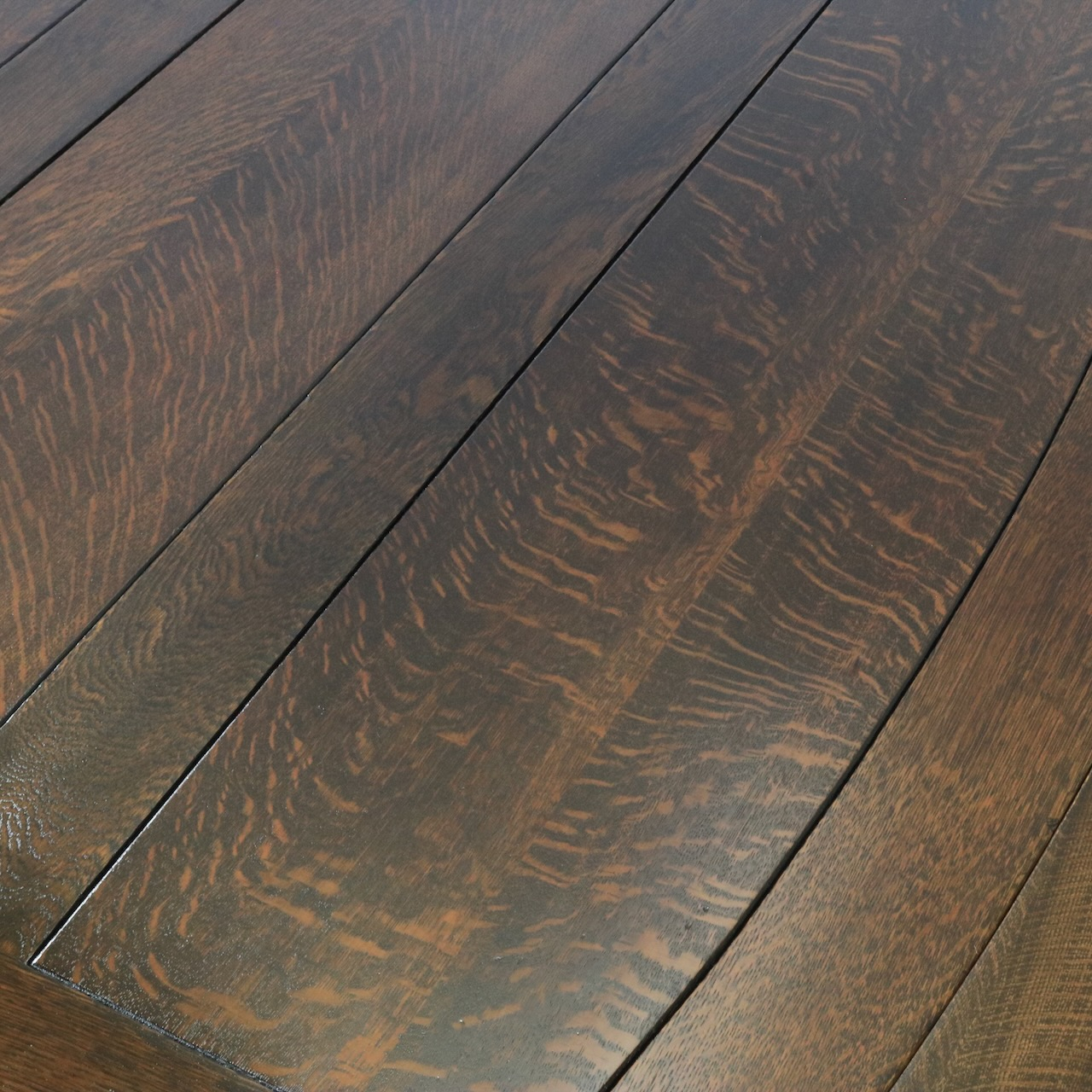 ドローリーフテーブル