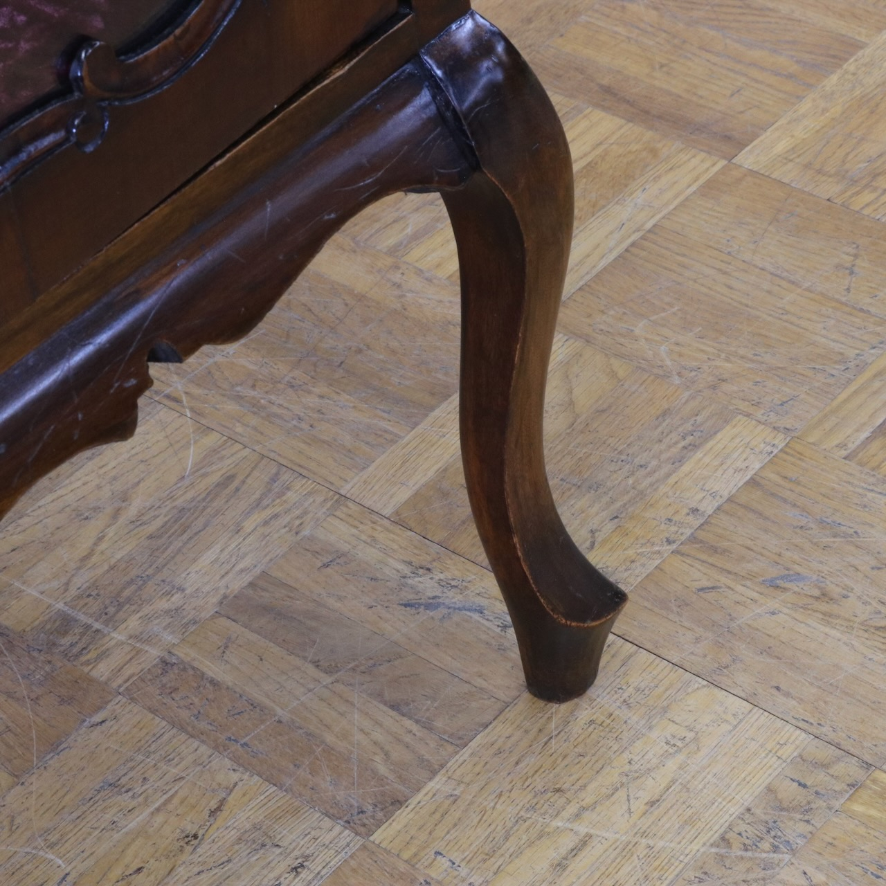 グラスキャビネット