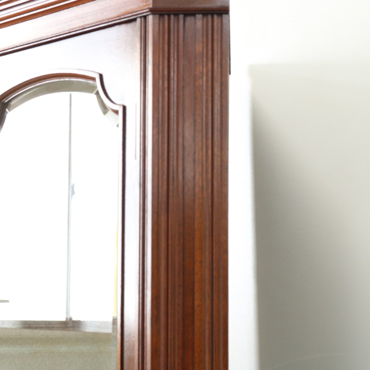 コーナーキャビネット