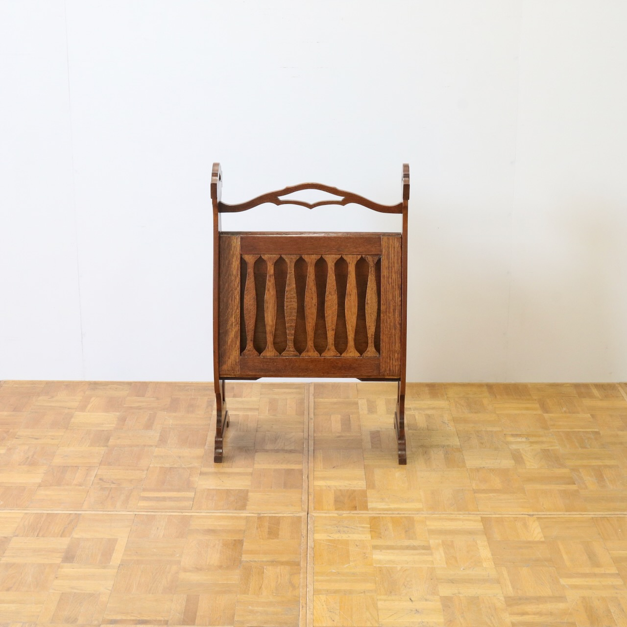 マガジンラック