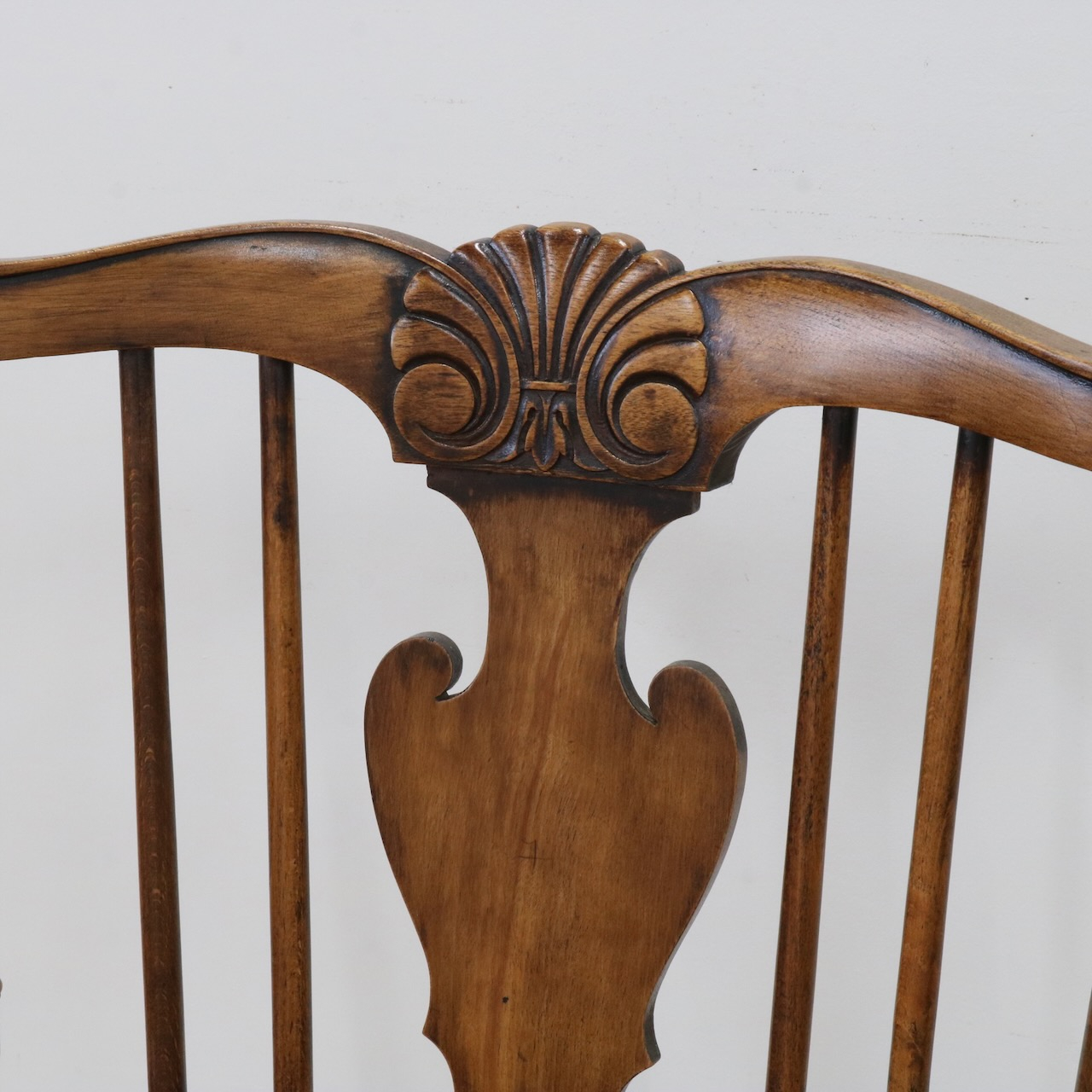 アームチェアー