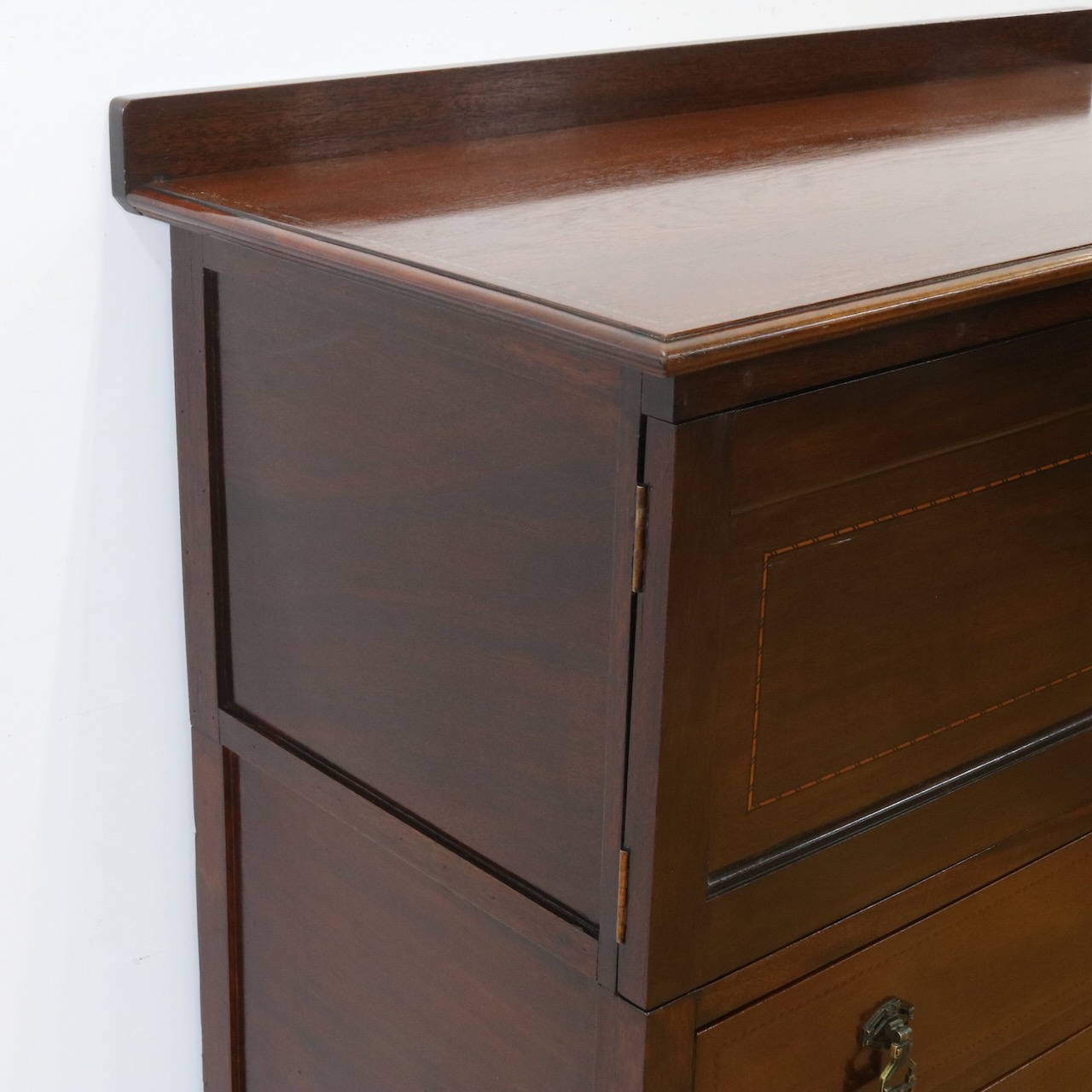 カップボードチェスト