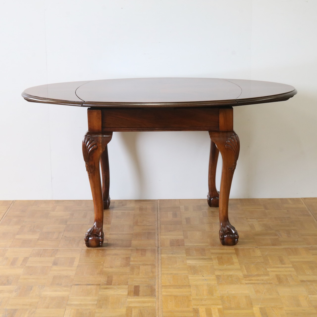 ドローリーフテーブル