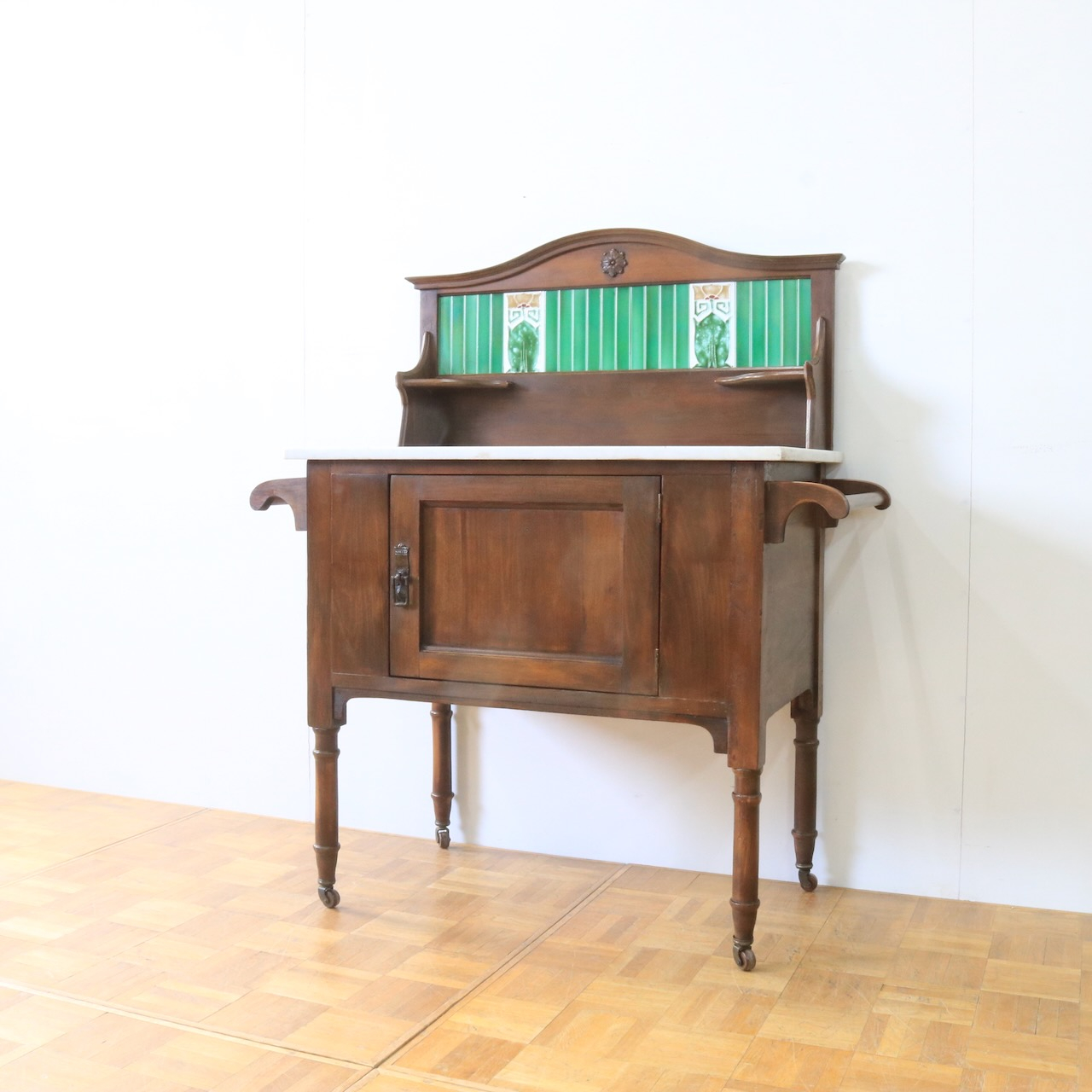 ウォッシュハンドスタンド