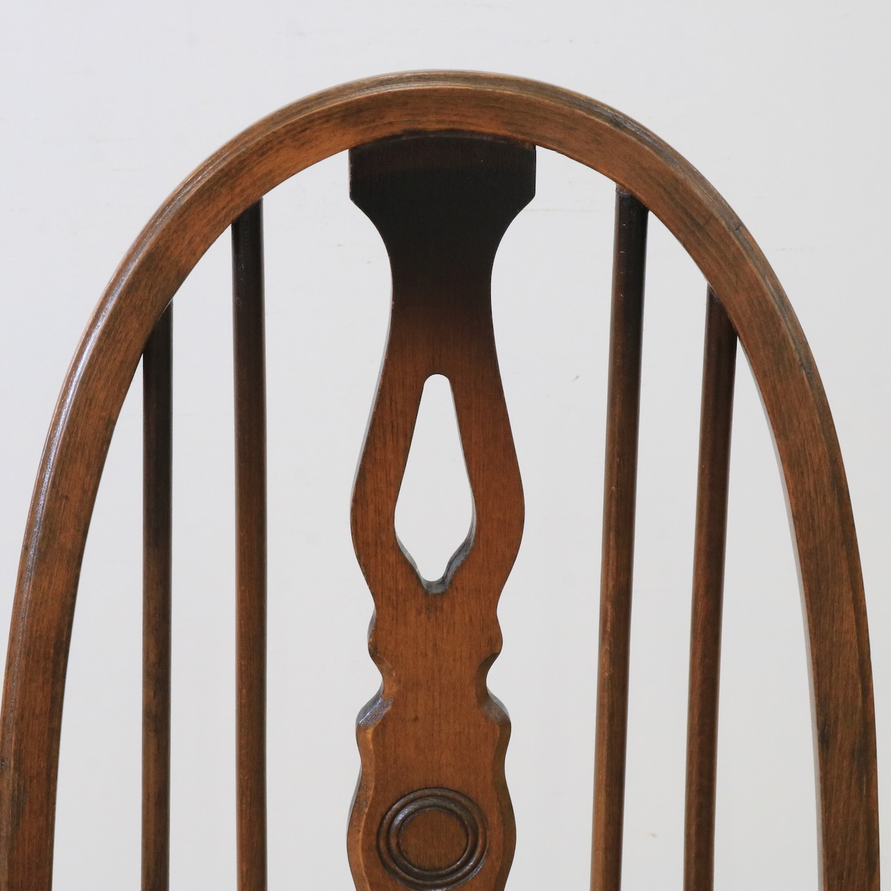 スピンドルチェアー