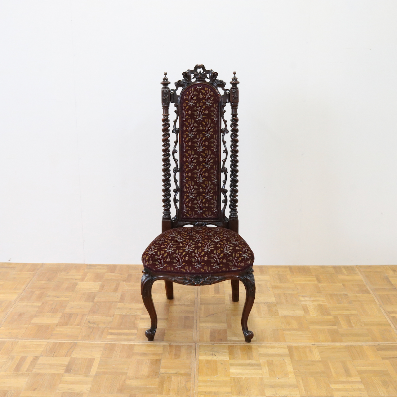 ナーシングチェアー