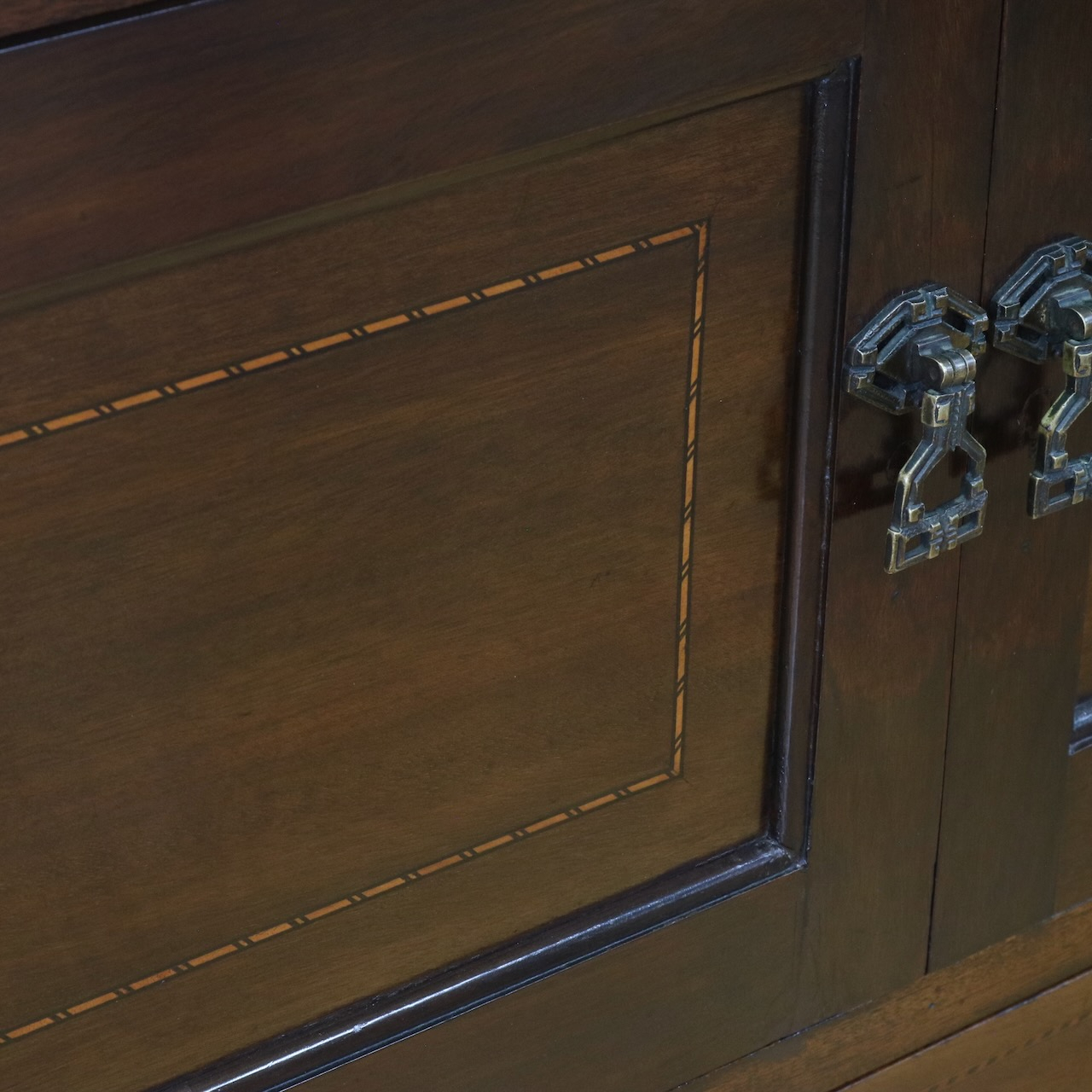 カップボードチェスト