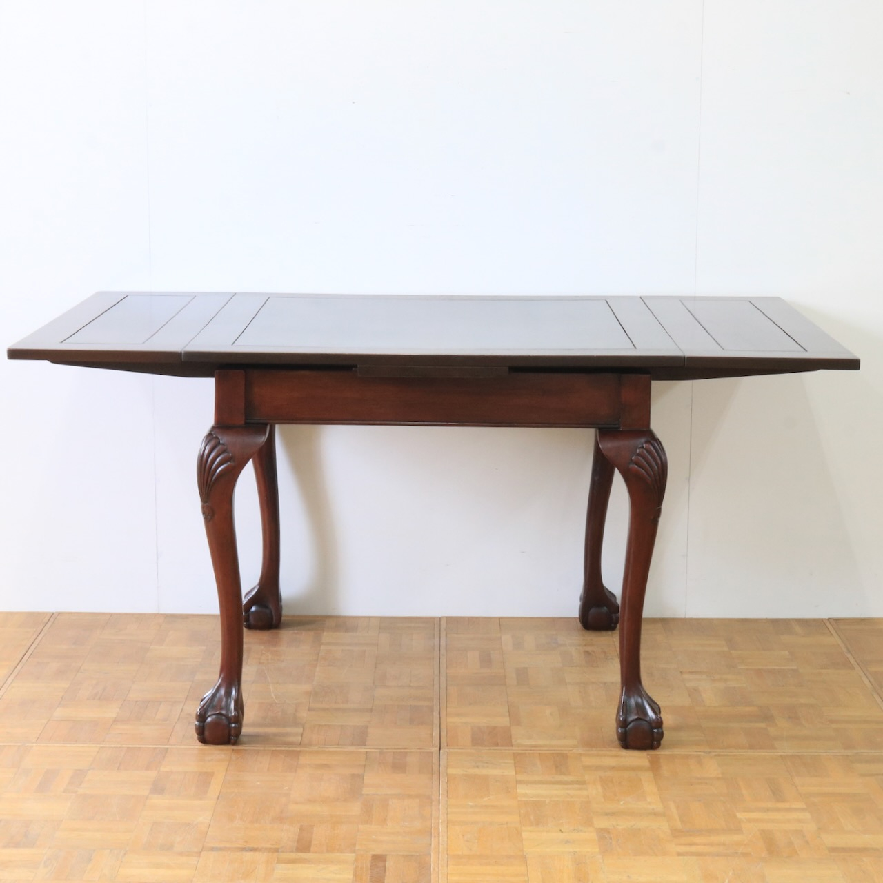 ドローリーフテーブル