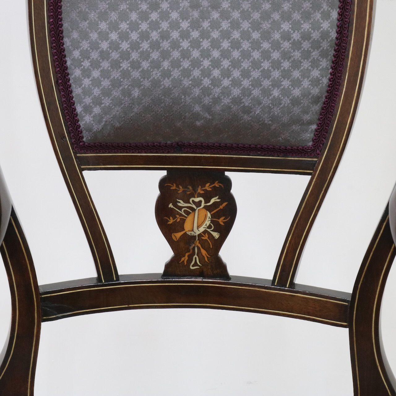 アームチェアー