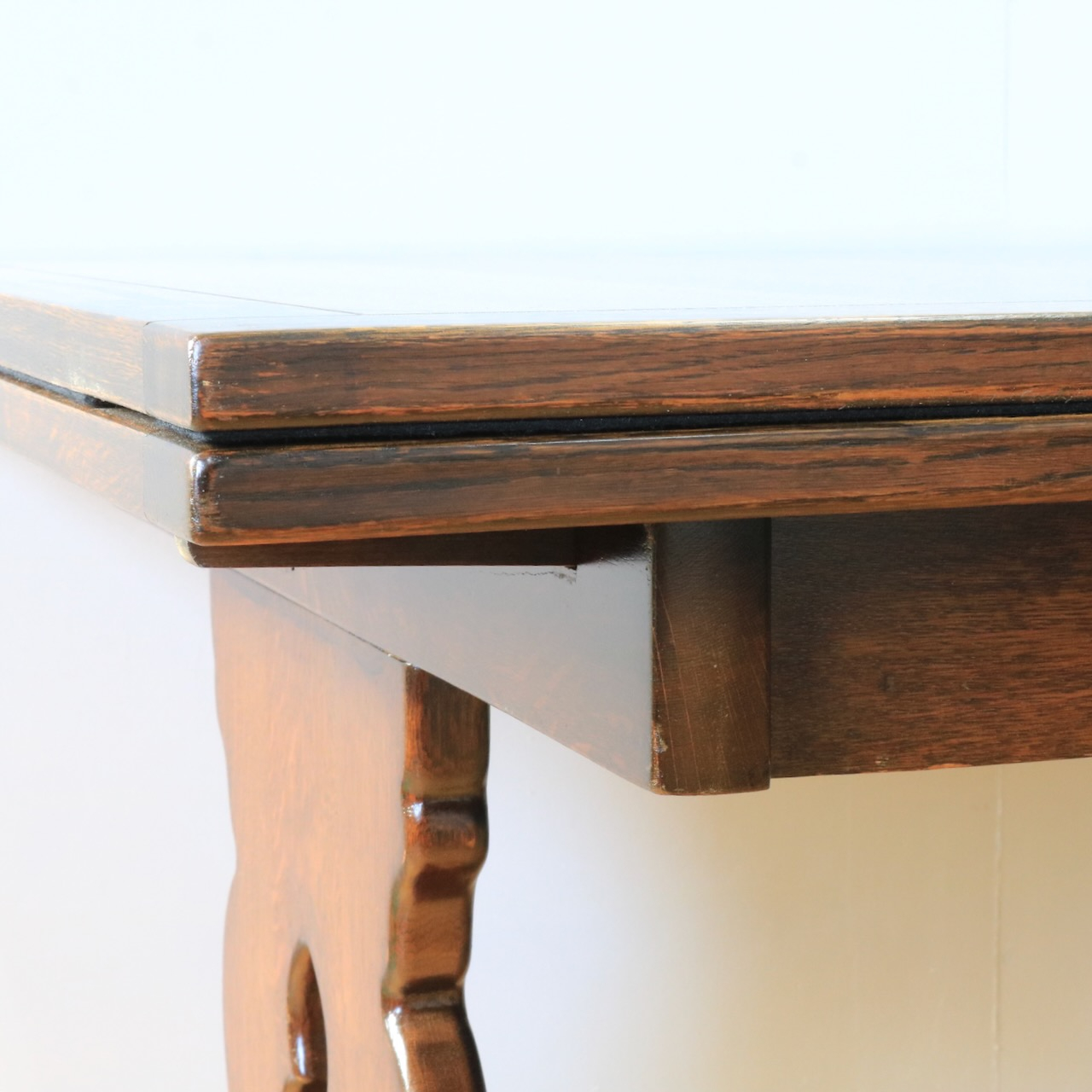 ドローリーフテーブル