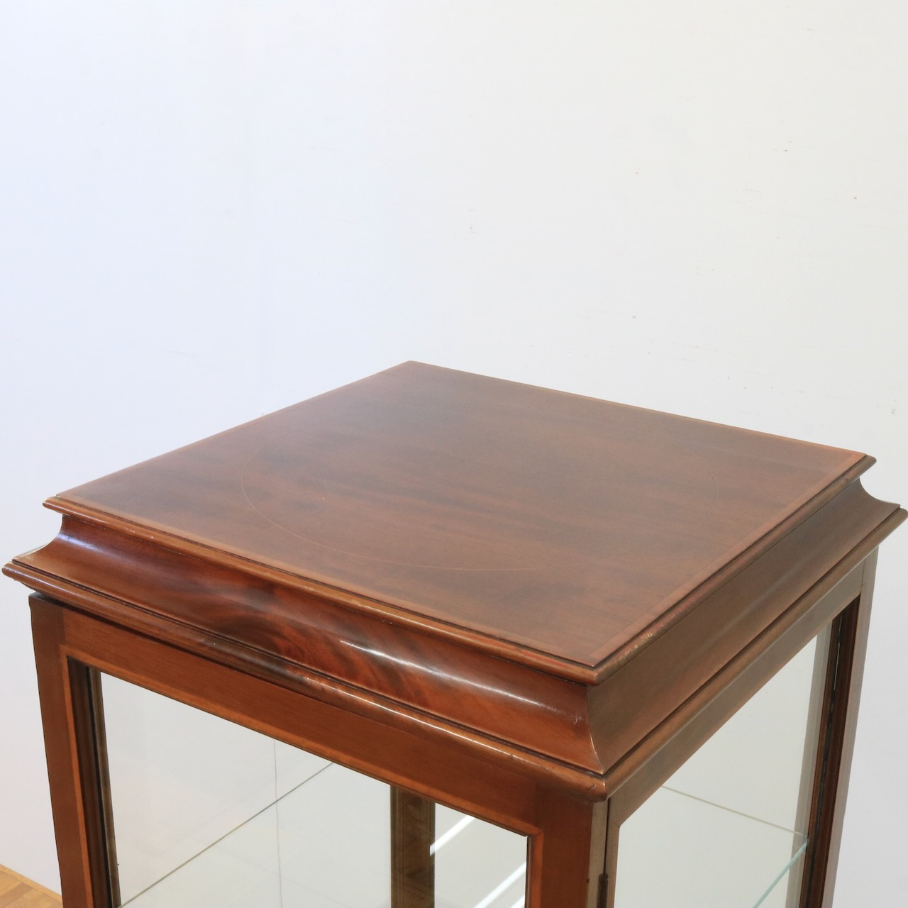 ショップキャビネット