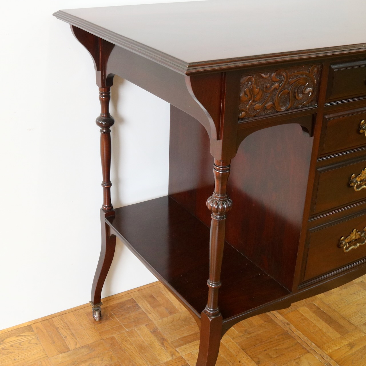 サイドテーブル