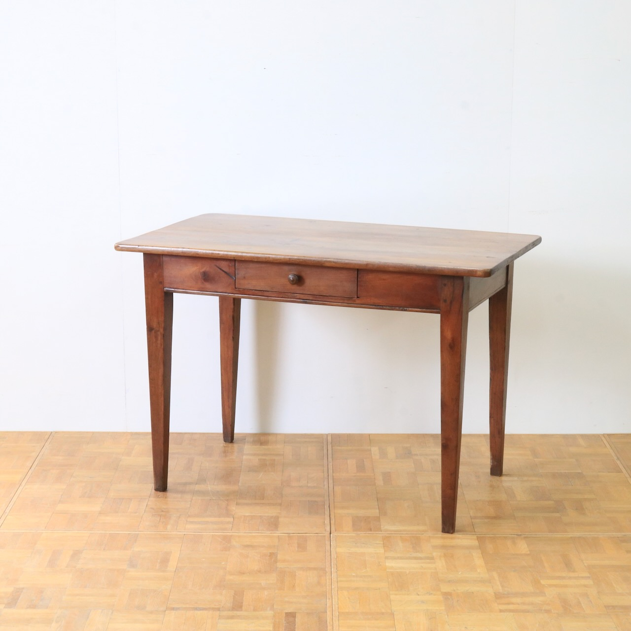 ダイニングテーブル