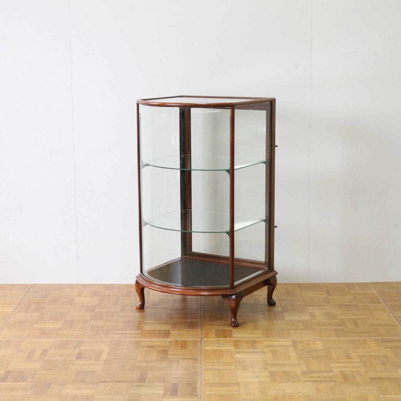 ショップキャビネット