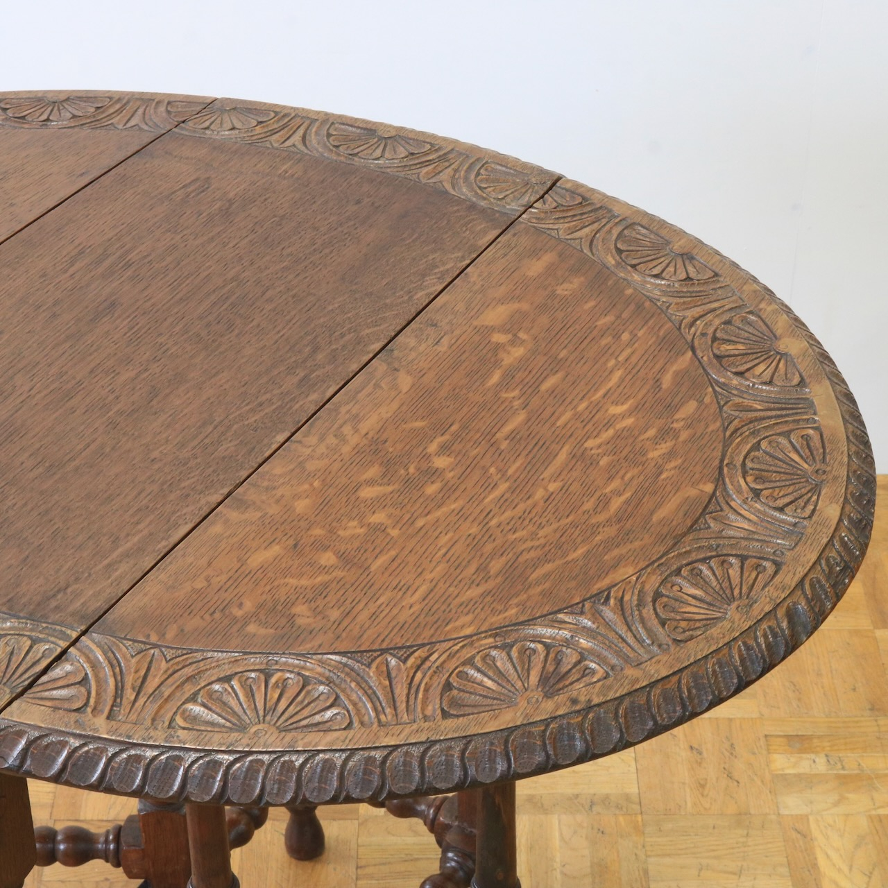 ゲートレッグテーブル