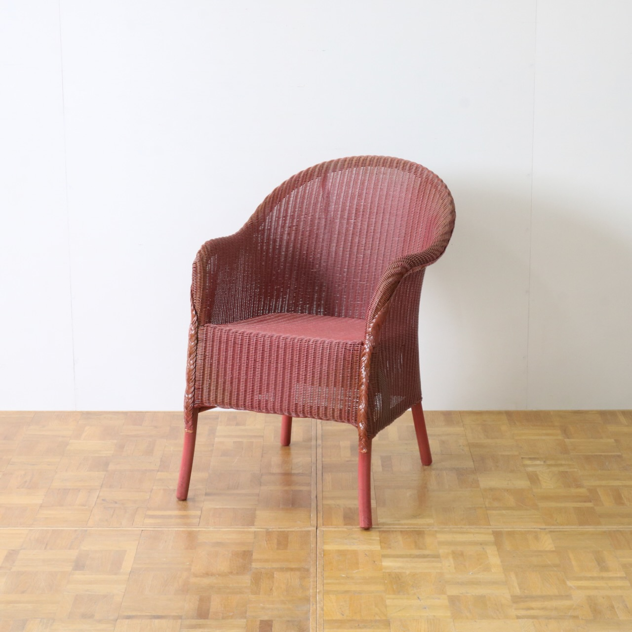 ロイドルームチェアー