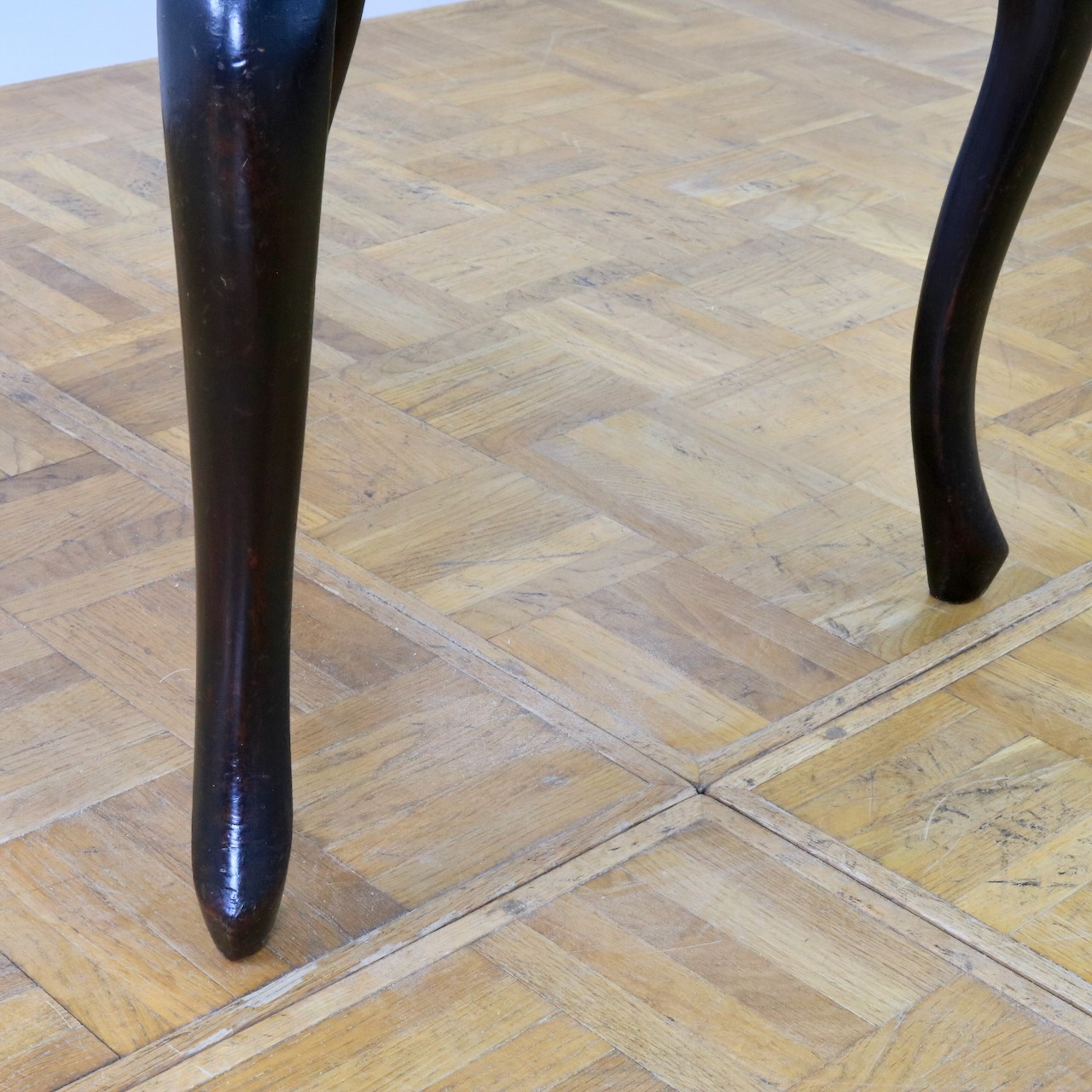 サイドチェアー