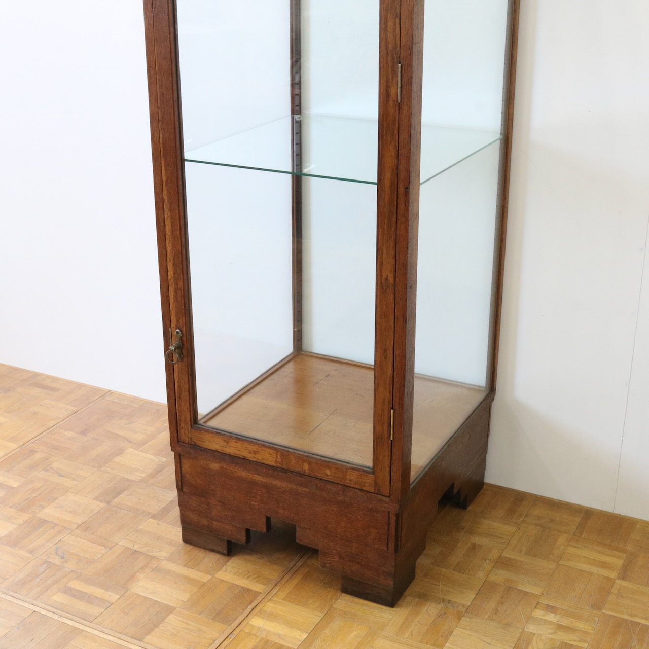 ショップキャビネット