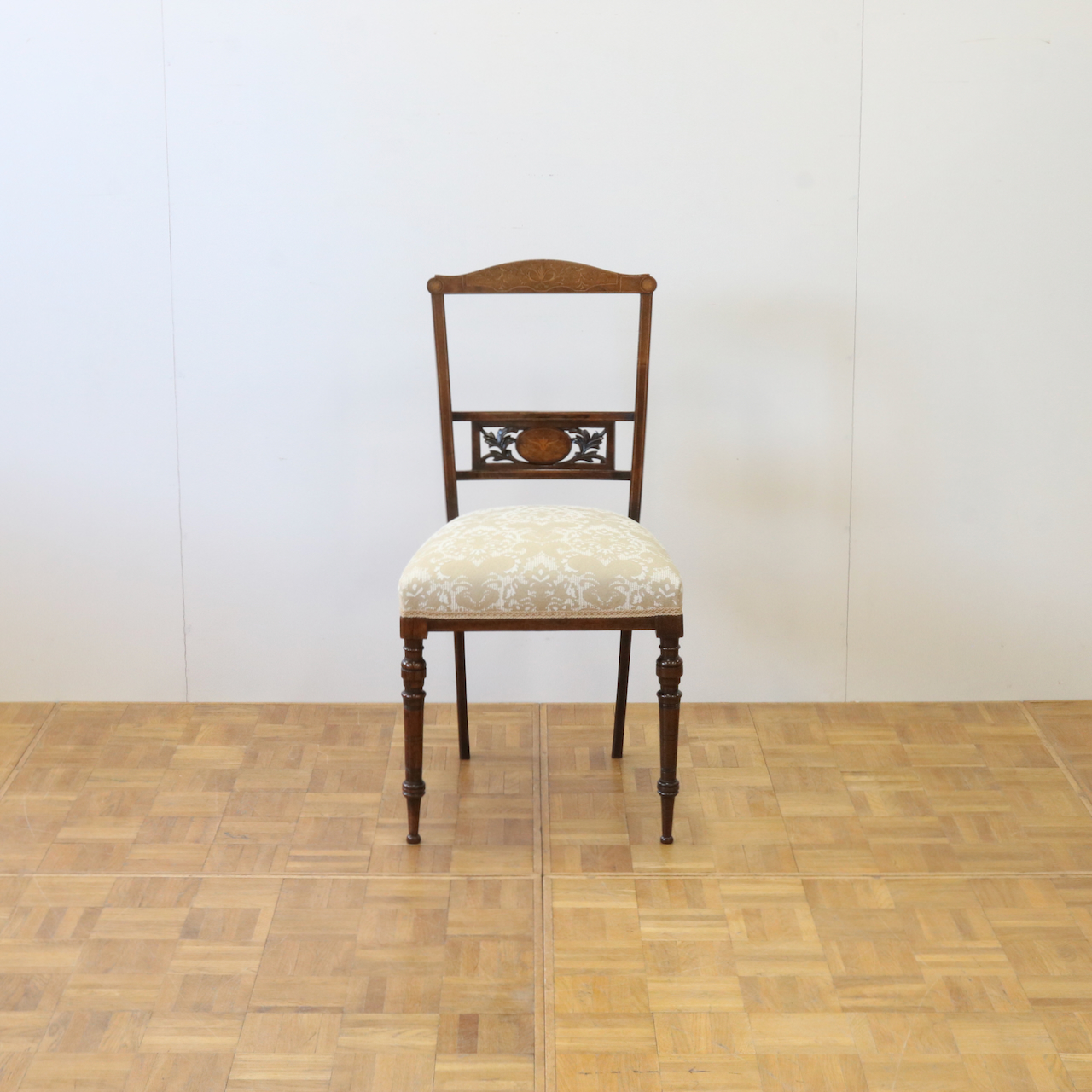 サイドチェアー