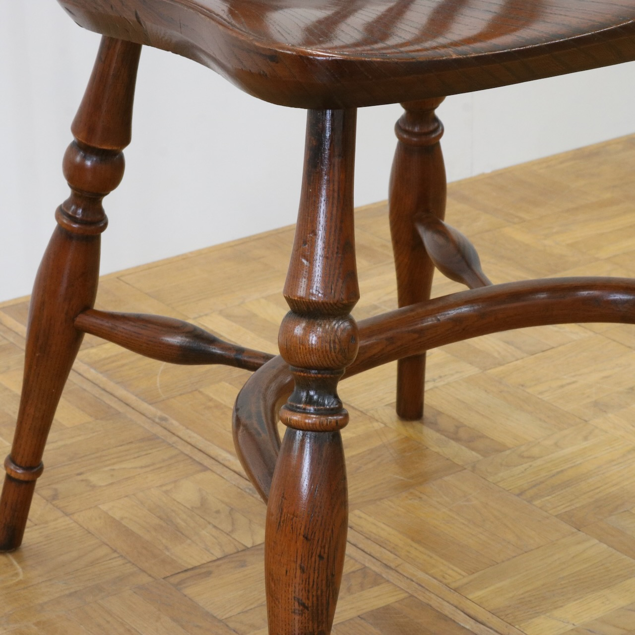 キッチンチェアー