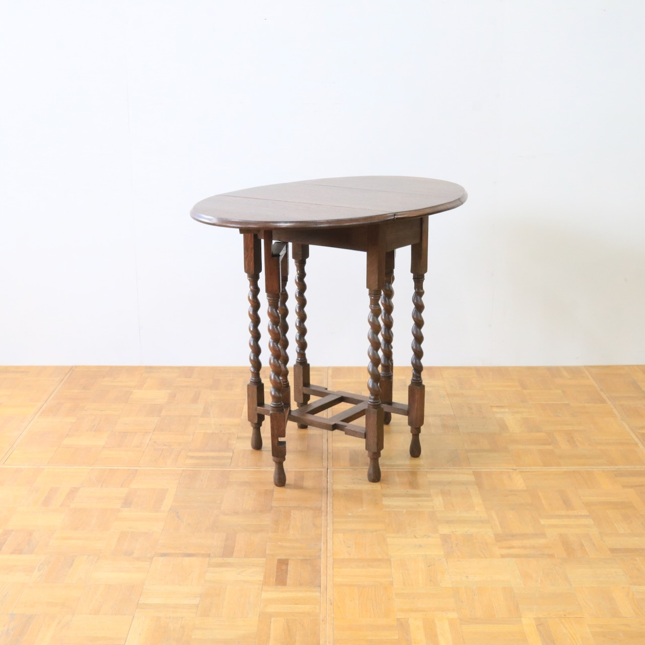 ゲートレッグテーブル