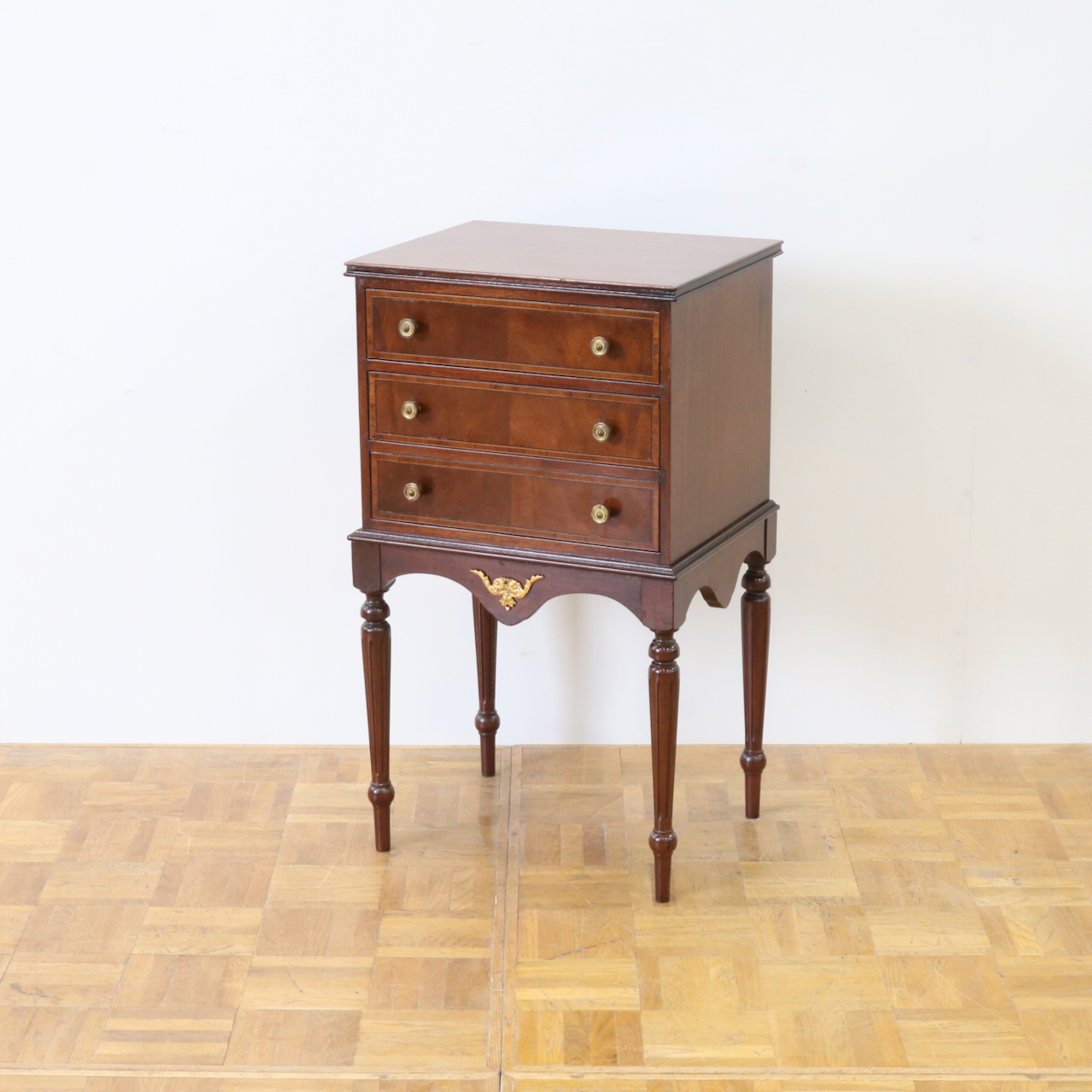 チェストオブドロワーズ