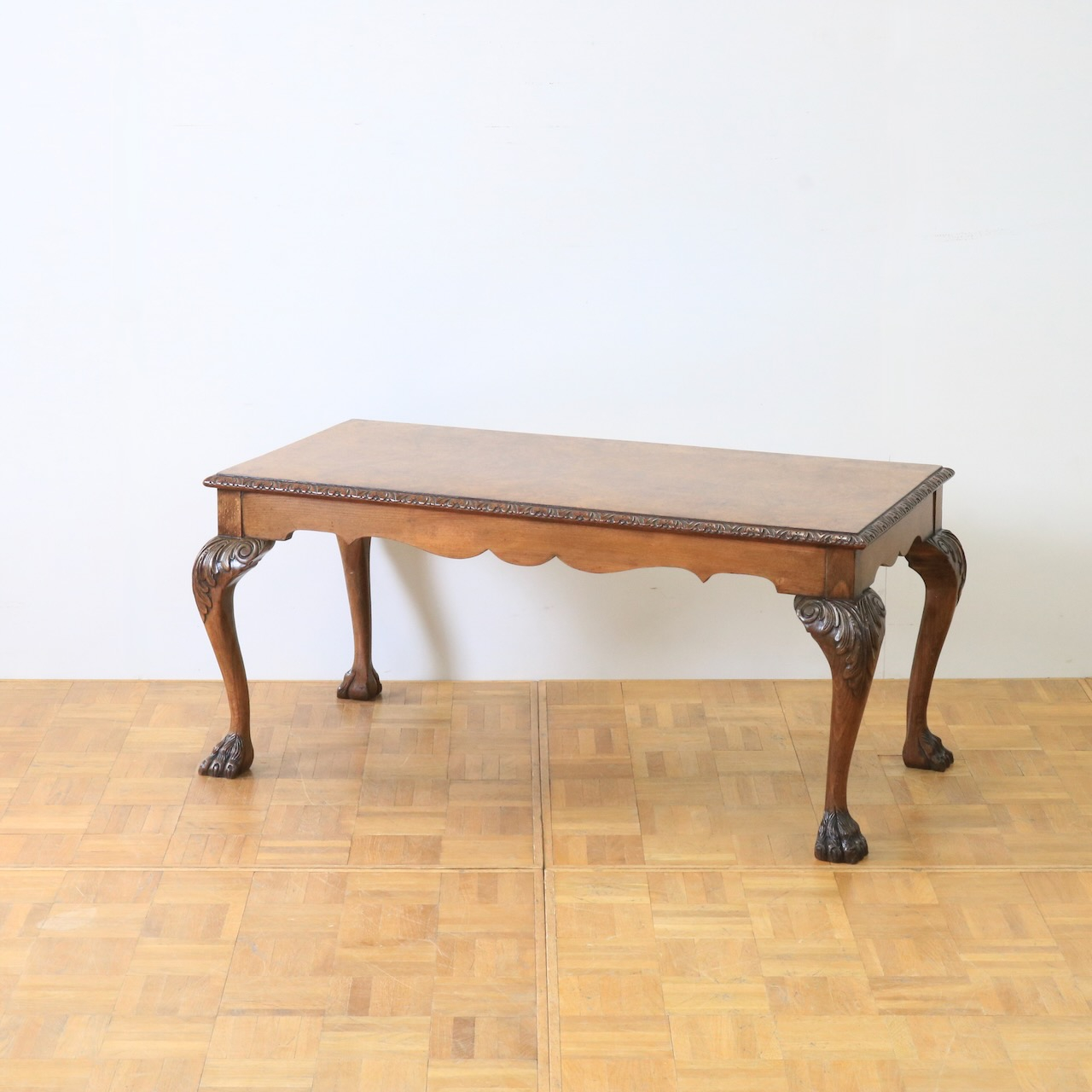 コーヒーテーブル