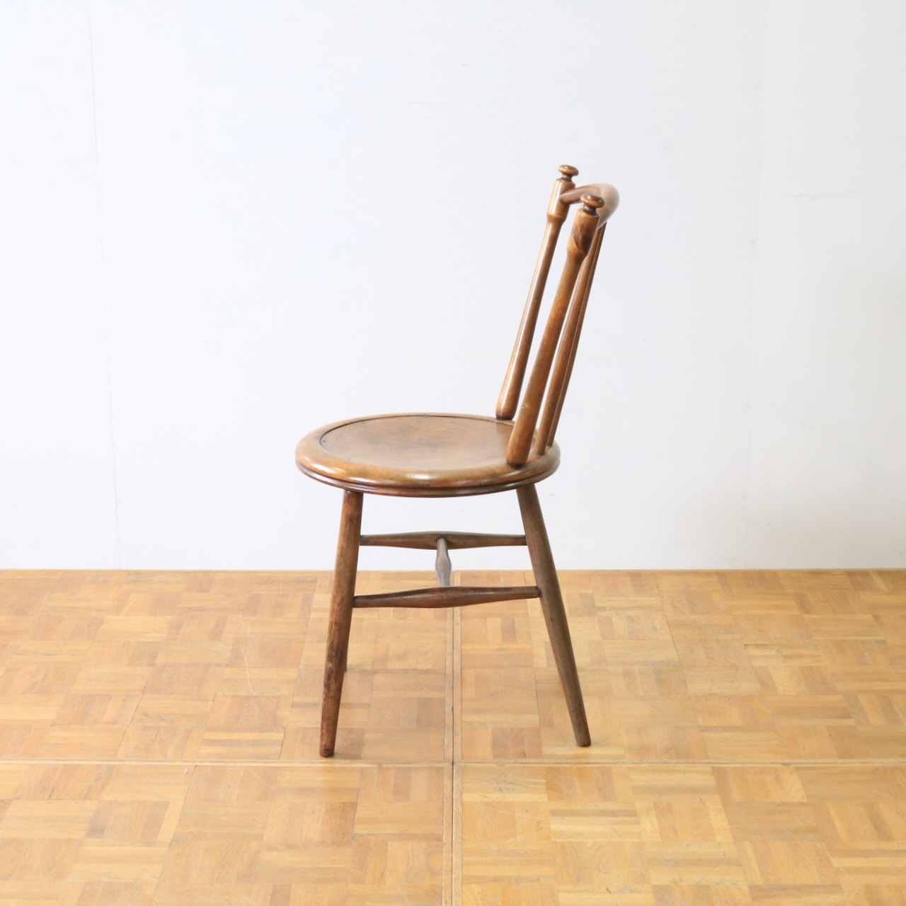 ベントウッドチェアー