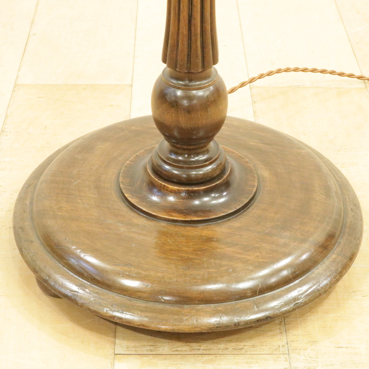 フロアスタンド