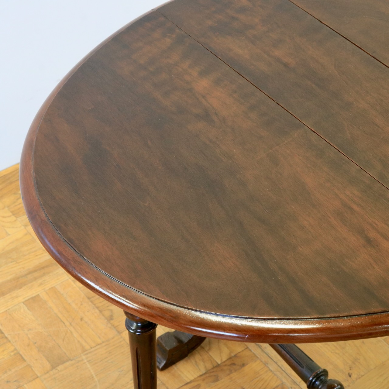 ドロップリーフテーブル