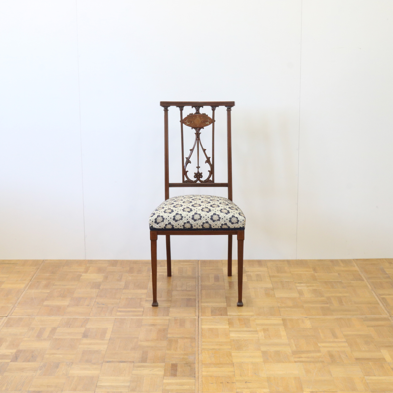 サイドチェアー