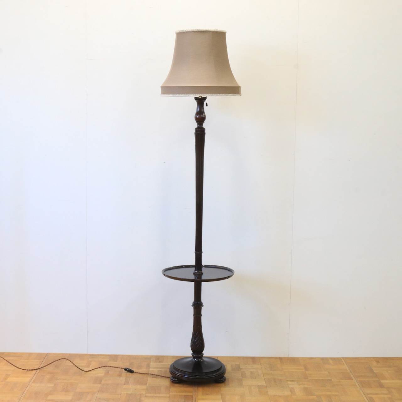 フロアスタンド