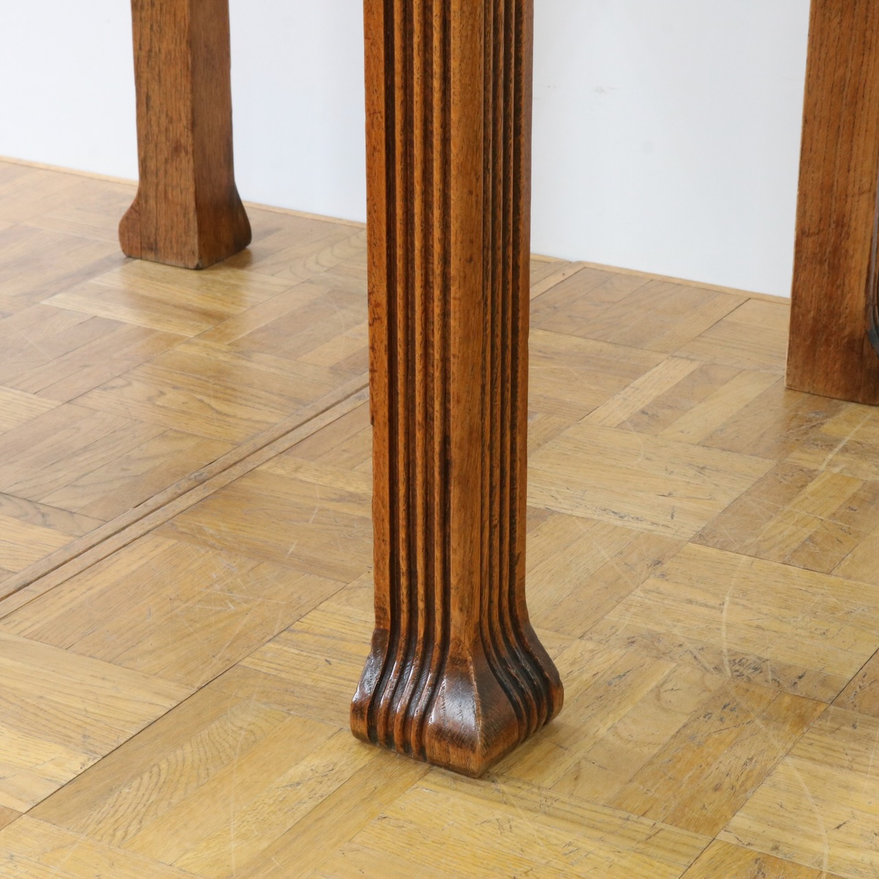 ドローリーフテーブル