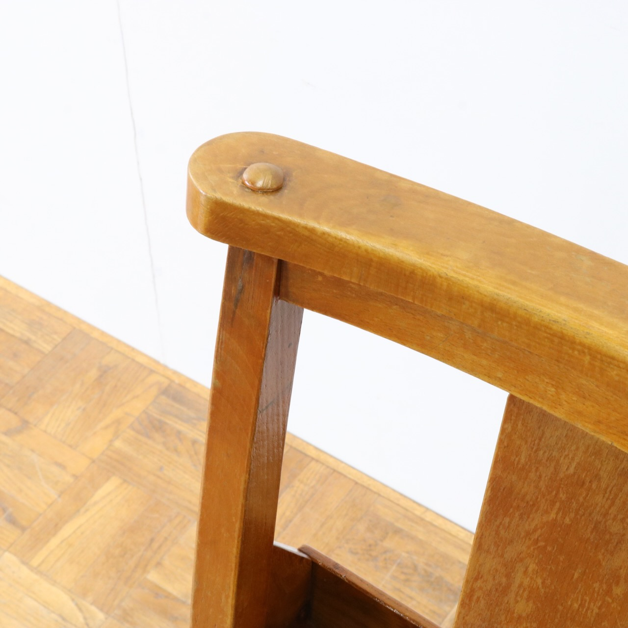 チャペルチェアー