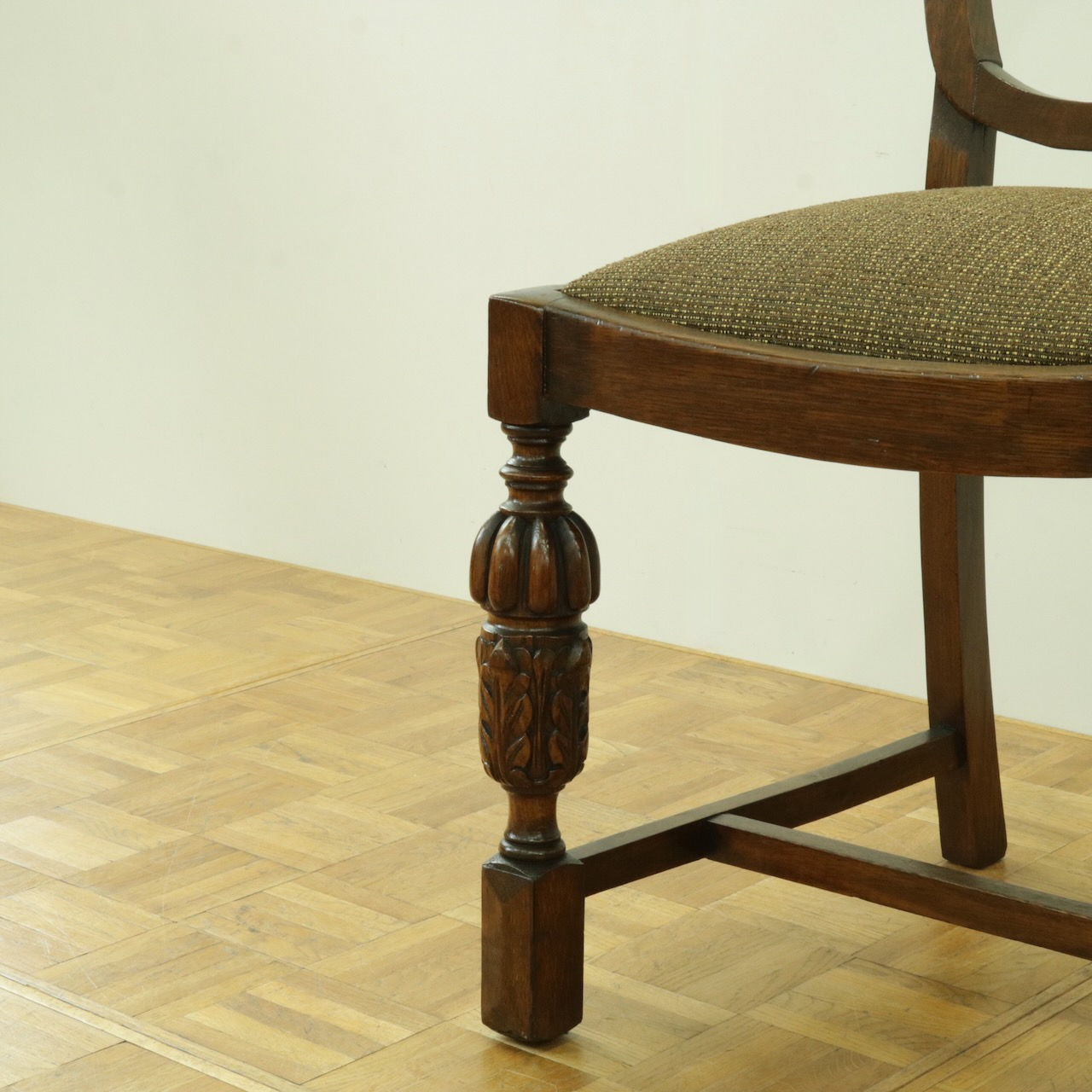 オークチェアー