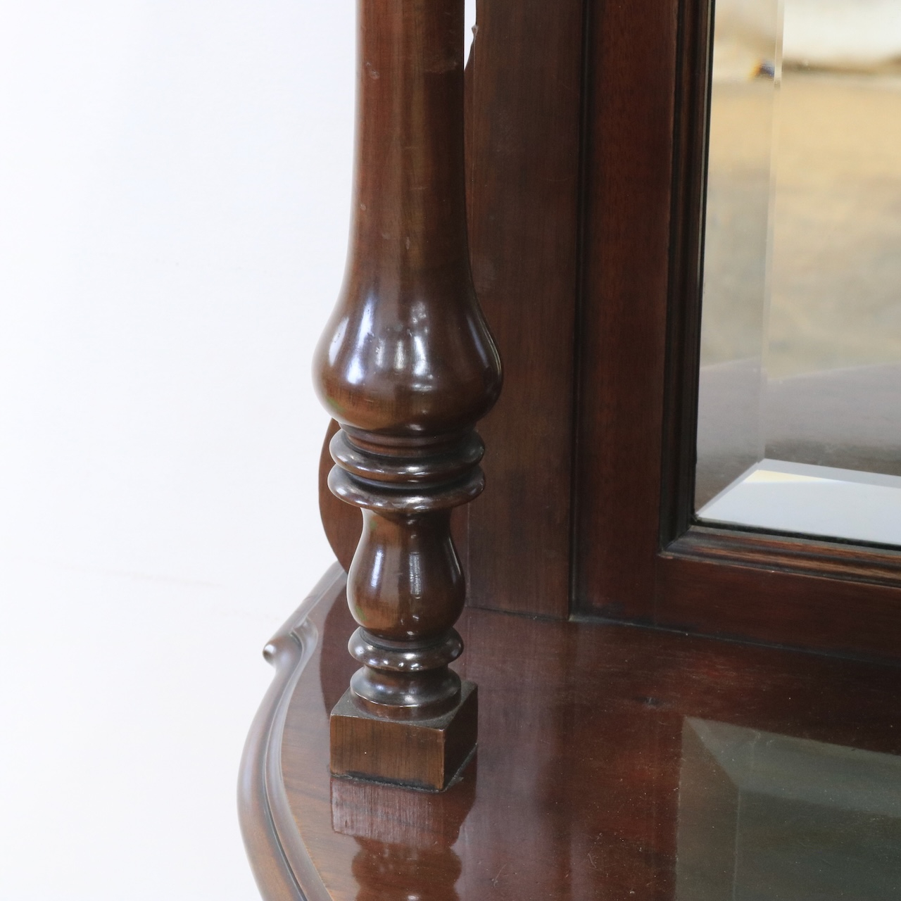 パーラーキャビネット