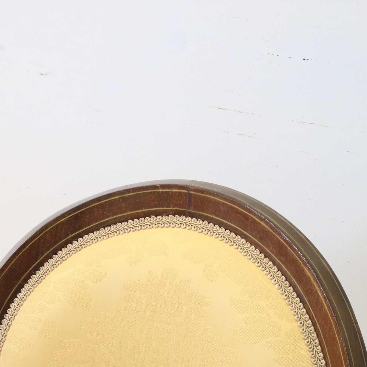 アームチェアー