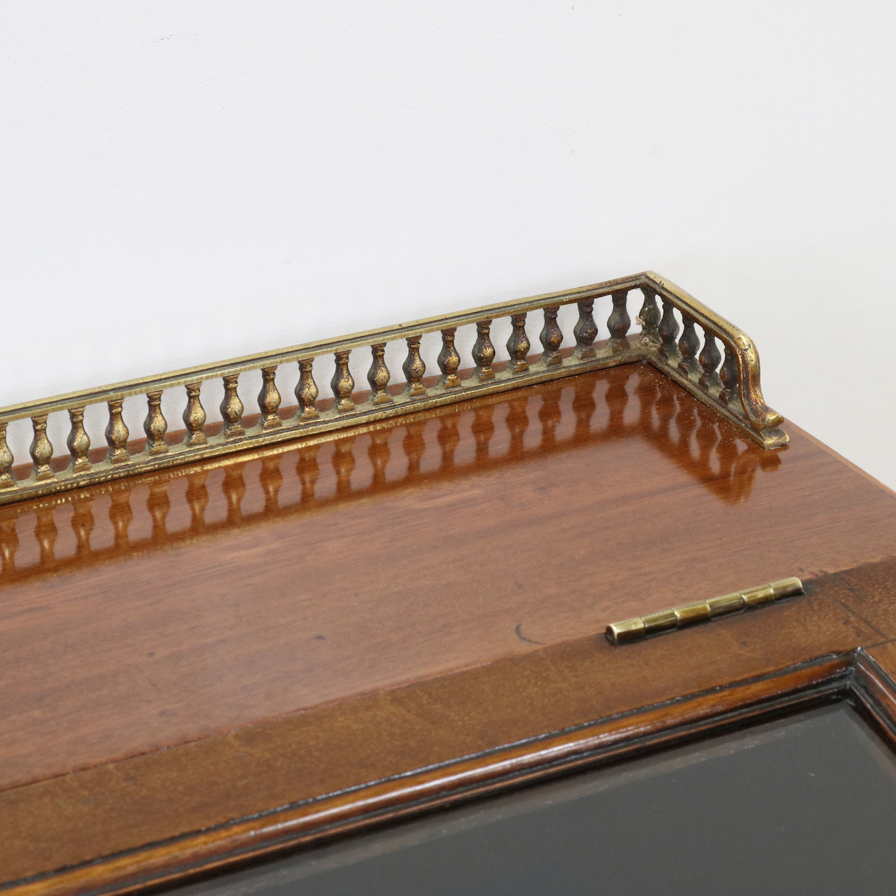 ジュエリーキャビネット